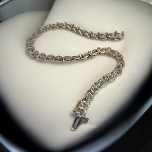 14K Yellow Solid Gold Genuine Diamond Elegant Women's Bracelet Weight 7.51gm